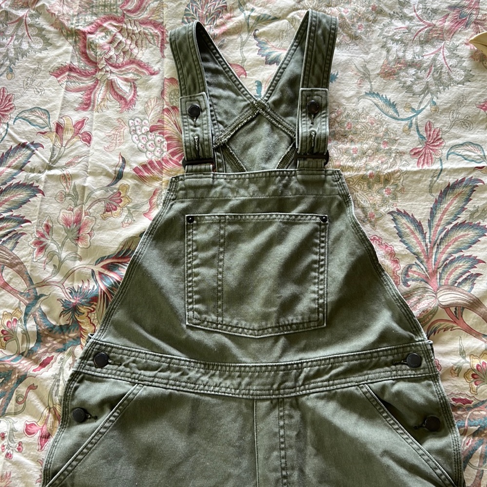 Women’s Patagonia Hemp Green Overalls Size Medium